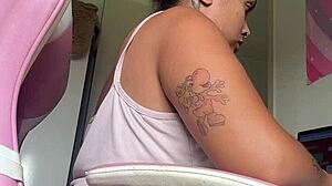 ever wonder what chubby latina farts sound like at her office desk? 😏💨