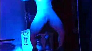 Intense Christmas milf fuck saymon fitness huge cumshot