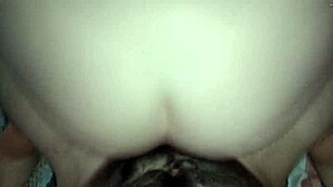 mi hermanastra culona me cabalga con su vagina en mi verga gorda