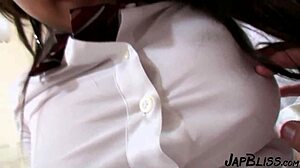 害羞日妹继妹业余中出群P无码狂叫