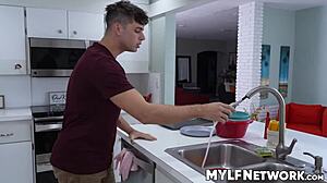 Luna Ignores Dad, Jerks Boyfriend to Provoke Stepmom Lolly