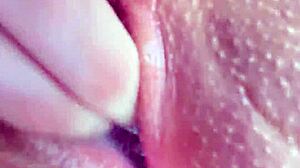 penetrating my wet pussy with fingers up close 😍💦🔥
