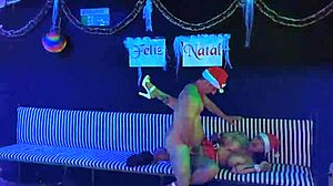 Intense Christmas milf fuck saymon fitness huge cumshot