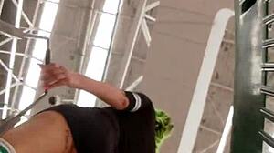 yo this mexican latina's huge ass shakes in the supermarket 🍑🛒 damn she's culona af
