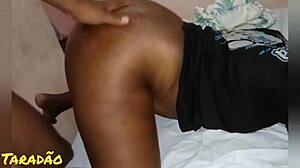 socando na preta de quatro com ebony anal