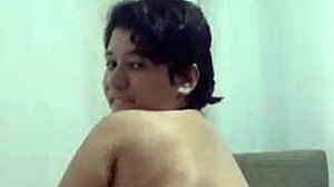 brazilian teen flashes wet ass cheating on boyfriend