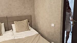 Sandy rubs her tight tattooed redhead pussy getting super horny on cam 😈