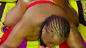 Sundaydogood614 shaves pussy lesbian homemade play April 21