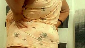 imagine slamming this fat pregnant bbw's huge tits and dripping pussy