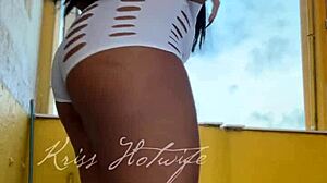 hey gym buddy, check my naughty short shorts