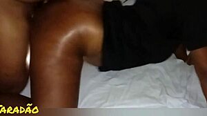 socando na preta de quatro com ebony anal