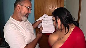 Uma gigante gostosa apronta na mansão peituda bbw slut doll party