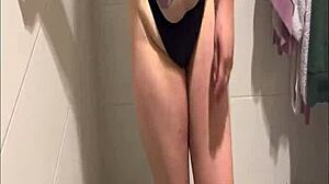 Curvy colombian culona strips leggings off in public bathroom for huge ass show