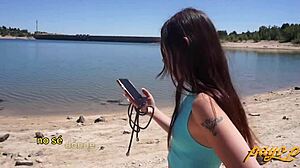 lost chica deepthroats stranger's cock to thank him sweetly