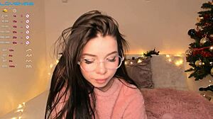 w0wgirls liza's cute petite big tits webcam chat december 26