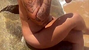 NAKED FLASHING YOUNG AFRICAN BEACH EXPOSURE!