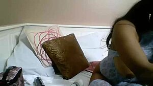 Bbc Dildo Fills Oriental Nympho Maxine X's Huge Ass And Wet Pussy On Bed