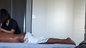 Massage happy end cam cachée branlette prise 4