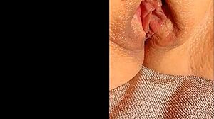 mature mom's huge wet clit and pussy lips up close 💦👅😏