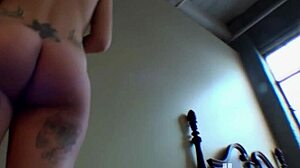 lilly's pregnant feet toes pointed nude fetish display