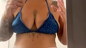 flashed my big pussy all night woke up soaked