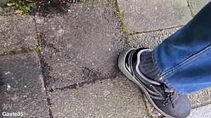 wanna watch me pee right in my wet jeans outdoors public?