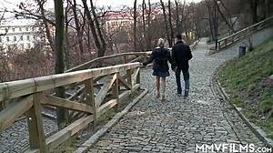 sexy bella b pussyrushes public pee