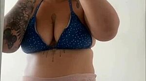 flashed my big pussy all night woke up soaked