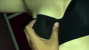 बड़ी गांड लैटिना हॉट बेब इंडियन मेहमानों की जोरदार धक्कों से चुद गई