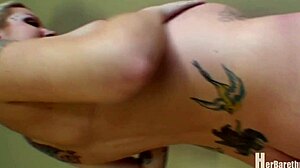 lilly's pregnant feet toes pointed nude fetish display