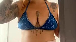 flashed my big pussy all night woke up soaked