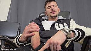 Jerking off hard with my fave toy 💪🍆 legs spread wide