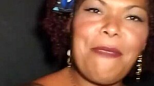 Married Brazilian milf hits gloryhole for massive facial blast