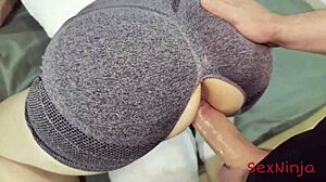 stepmom's bubble butt gets pounded like rabbits home alone