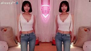 Korean Snow BJ Winter Sexy Dance Tease