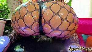 Busty Goth Babe Ms Red X Endures Rough Monster Cock Pounding!