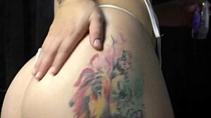 i watch colombian model masturbatin infront cameras...