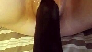 milf wife screams on bbc dildo machine first time