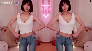 Korean Snow BJ Winter Sexy Dance Tease