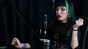 Carol Rhcp Loses Virginity on Mom's Bed After Leaked Video. Schoolgirl Banged by Director