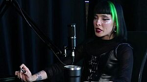 Carol Rhcp Loses Virginity on Mom's Bed After Leaked Video. Schoolgirl Banged by Director