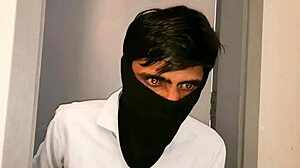 Chubby Desi Indian aunty's wet pussy pounded hard by burglar thief!