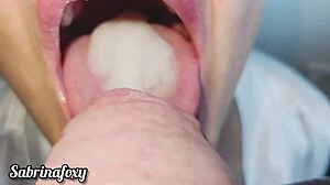 colombiana sabrinafoxy pays rent with deepthroat on thick cock deposit