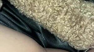 wanna hook up with my bbc and cum inside to impregnate this arabian snowbunny??