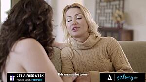 Victoria Voxxx eats Cherry Kiss pussy hungrily!