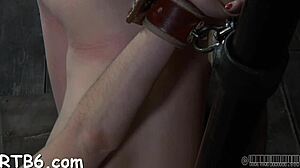 thrall's hairy beaver gets punished hard by goddess bitch 😈🔥