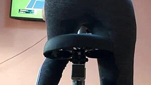 i didnt want to interrupt workout peed gym leggings instead