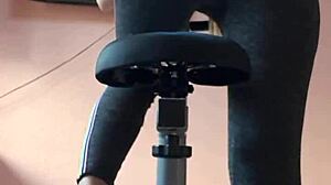 i didnt want to interrupt workout peed gym leggings instead