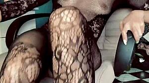 Fisting Milf's Juicy Pussy Lips Squirt In Live See-Through Show