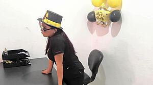 hot nurse preps anal plug for horny office lady's plump buttocks